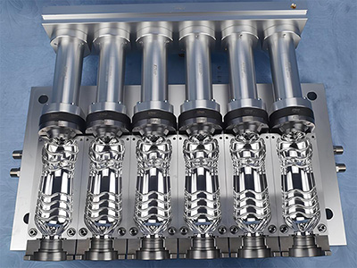 Moldes de soplado para sopladoras lineales